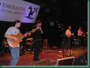 Le groupe Spontus l'hiver dernier salle Emeraude  Locoal-Mendon.